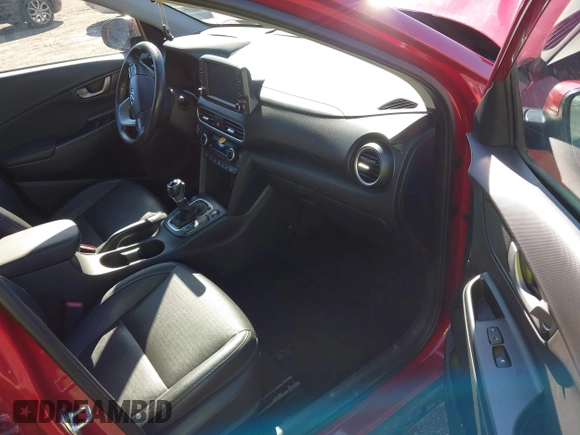 2018 Hyundai Kona Ultimate with VIN KM8K5CA55JU093643, listed as a IAAI auction lot 41833149 with 151,804 mi miles. Bid and sale history available at carsss.com. Image 5.
