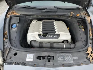 2006 Porsche Cayenne with VIN WP1AA29P46LA20190, listed as a Copart auction lot 42407845 with 107,141 mi miles and Salvage Title. Bid and sale history available at carsss.com. Image 14.