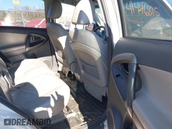 2011 Toyota RAV4 Ltd with VIN 2T3DK4DV1BW040708, listed as a IAAI auction lot 41446815 with 179,941 mi miles. Bid and sale history available at carsss.com. Image 8.