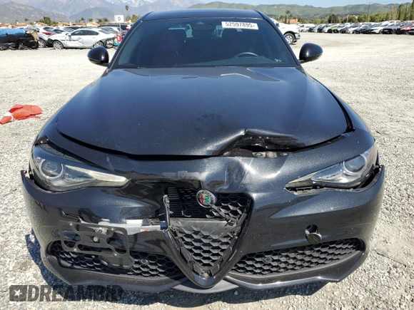 2022 Alfa Romeo Giulia Veloce with VIN ZARFAMBN1N7660074, listed as a Copart auction lot 52597895 with 38,959 mi miles and Salvage Title. Bid and sale history available at carsss.com. Image 5.