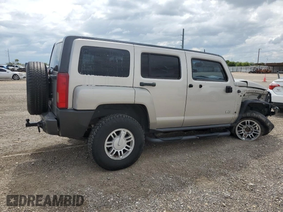 2008 Hummer H3 SUV with VIN 5GTEN13E588160000, listed as a Copart auction lot 70584094 with 205,544 mi miles and Salvage Title. Bid and sale history available at carsss.com. Image 3.