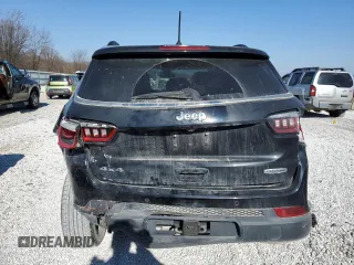 2017 Jeep Compass Latitude z VIN 3C4NJDBB0HT693451, wystawiony jako Copart lot #41578995 z przebiegiem 88 731 mil mil oraz Szkoda całkowita • Salvage title. Historia ofert i sprzedaży dostępna na DreamBid. Obrazek 6.