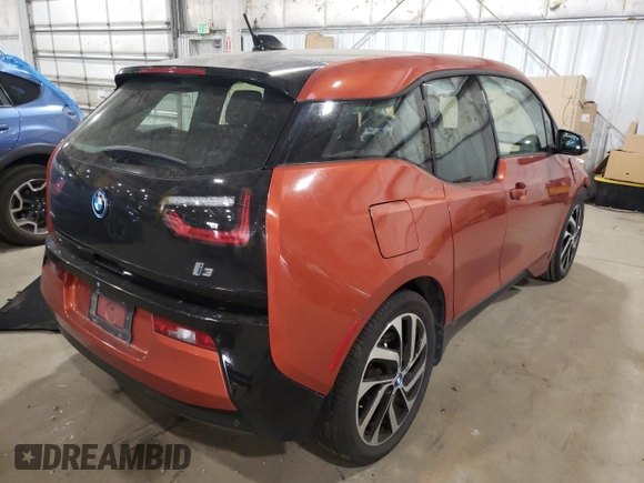 2015 BMW i3 with VIN WBY1Z4C53FV500611, listed as a Copart auction lot 58109382 with 0 mi miles. Bid and sale history available at carsss.com. Image 4.
