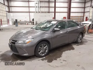 2017 Toyota Camry XLE z VIN 4T1BF1FK5HU389773, wystawiony jako IAAI lot #42189385 z przebiegiem 133 860 mil mil oraz . Historia ofert i sprzedaży dostępna na DreamBid. Obrazek 2.