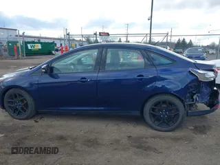 2016 Ford Focus SE with VIN 1FADP3F27GL254679, listed as a IAAI auction lot 41941314 with 72,609 mi miles. Bid and sale history available at carsss.com. Image 14.