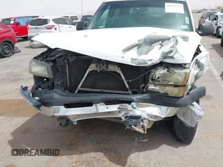 2004 Chevrolet Avalanche with VIN 3GNEC12T84G231196, listed as a IAAI auction lot 41933711 with 275,095 mi miles. Bid and sale history available at carsss.com. Image 6.