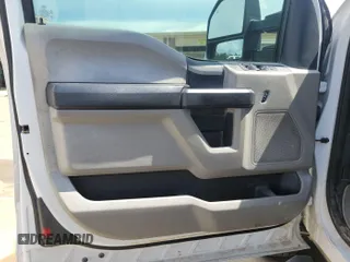 2017 Ford F-250 XLT z VIN 1FT7X2B67HEB86464, wystawiony jako IAAI lot #42796067 z przebiegiem 198 948 mil mil oraz . Historia ofert i sprzedaży dostępna na DreamBid. Obrazek 5.