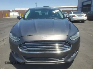 2015 Ford Fusion SE z VIN 3FA6P0HD7FR185997, wystawiony jako Copart lot #62892645 z przebiegiem 140 116 mil mil oraz Czysty tytuł • Clean title. Historia ofert i sprzedaży dostępna na DreamBid. Obrazek 5.