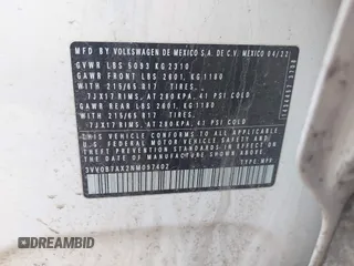 2022 Volkswagen Tiguan S z VIN 3VV0B7AX2NM097402, wystawiony jako IAAI lot #41845707 z przebiegiem 38 668 mil mil oraz . Historia ofert i sprzedaży dostępna na DreamBid. Obrazek 9.