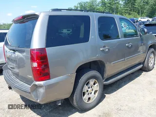 2008 Chevrolet Tahoe LTZ with VIN 1GNFK130X8R183184, listed as a IAAI auction lot 42696024 with 138,988 mi miles and . Bid and sale history available at DreamBid. Image 4.