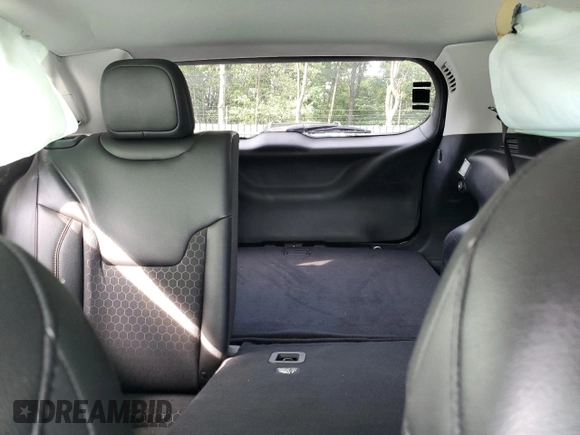 2019 Jeep Compass Latitude z VIN 3C4NJDBB5KT713992, wystawiony jako Copart lot #64503495 z przebiegiem 99 097 mil mil oraz Szkoda całkowita • Salvage title. Historia ofert i sprzedaży dostępna na DreamBid. Obrazek 10.