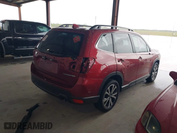 2022 Subaru Forester Limited z VIN JF2SKANC4NH461000, wystawiony jako IAAI lot #41903656 z przebiegiem 40 667 mil mil oraz . Historia ofert i sprzedaży dostępna na DreamBid. Obrazek 4.