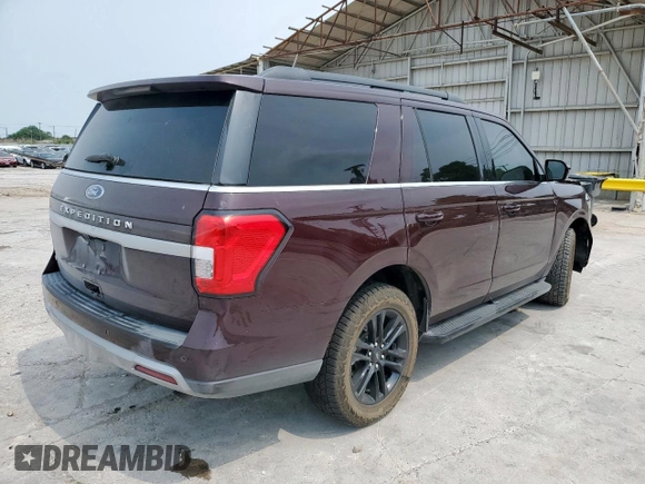 2024 Ford Expedition XLT with VIN 1FMJU1H88REA95895, listed as a Copart auction lot 58021865 with 4,403 mi miles and Salvage title. Bid and sale history available at DreamBid. Image 3.