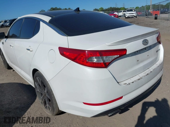 2012 Kia Optima SX with VIN 5XXGR4A60CG007631, listed as a IAAI auction lot 42053550 with 228,015 mi miles and . Bid and sale history available at carsss.com. Image 3.