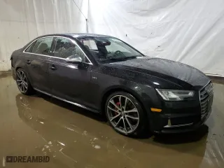 2018 Audi S4 Premium Plus with VIN WAUB4AF46JA002776, listed as a Copart auction lot 42753083 with 35,590 mi miles. Bid and sale history available at carsss.com. Image 4.