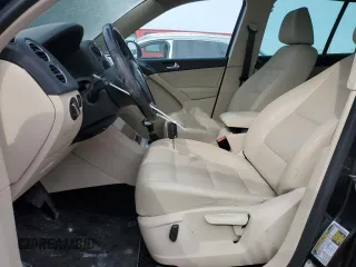 2010 Volkswagen Tiguan SEL with VIN WVGBV7AX9AW515233, listed as a Copart auction lot 45520355 with 140,946 mi miles and Clean Title. Bid and sale history available at DreamBid. Image 7.