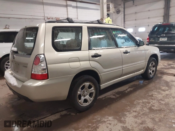 2006 Subaru Forester 2.5 X with VIN JF1SG636X6H708067, listed as a IAAI auction lot 41920667 with 123,853 mi miles. Bid and sale history available at carsss.com. Image 4.