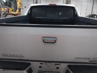2006 Honda Ridgeline RTL with VIN 2HJYK16546H520899, listed as a IAAI auction lot 41899874 with 3,202,741 mi miles. Bid and sale history available at carsss.com. Image 15.