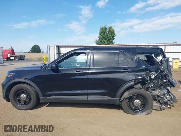 2023 Ford Police Interceptor z VIN 1FM5K8AC8PGB59787, wystawiony jako IAAI lot #42607731 z przebiegiem 23 205 mil mil oraz . Historia ofert i sprzedaży dostępna na DreamBid. Obrazek 14.