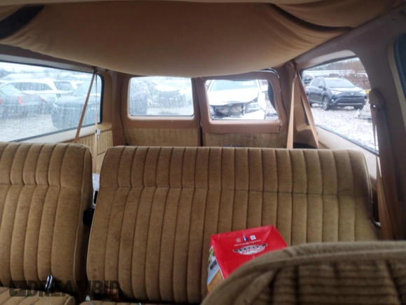 1990 GMC Suburban с VIN 1GKGR26K8LF528125, выставлен на аукционе Copart как лот 84931724 с пробегом Не указан миль и Списание • Salvage title. История ставок и продаж доступна на DreamBid. Изображение 10.