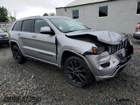 2020 Jeep Grand Cherokee Altitude with VIN 1C4RJFAGXLC360611, listed as a Copart auction lot 55687915 with 19,708 mi miles and Salvage title. Bid and sale history available at DreamBid. Image 4.