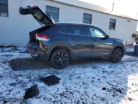 2024 Volkswagen Atlas Cross Sport 2.0T SE w/Technology with VIN 1V2KE2CA9RC263947, listed as a Copart auction lot 41407665 with 8,288 mi miles and Salvage Title. Bid and sale history available at carsss.com. Image 3.