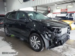 2022 Chevrolet Equinox LT with VIN 3GNAXUEV1NL267290, listed as a IAAI auction lot 41265781 with 17,593 mi miles. Bid and sale history available at carsss.com. Image 1.