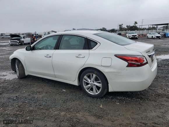 2014 Nissan Altima 2.5 SL with VIN 1N4AL3AP8EC107009, listed as a Copart auction lot 48996095 with 89,428 mi miles and Salvage Title. Bid and sale history available at carsss.com. Image 2.