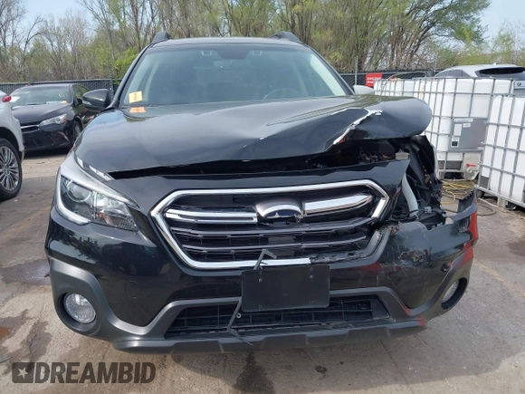 2019 Subaru Outback Premium with VIN 4S4BSAHC2K3323129, listed as a IAAI auction lot 41995789 with 72,315 mi miles and . Bid and sale history available at carsss.com. Image 13.