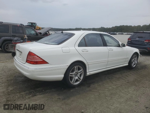 2006 Mercedes-Benz S-Class 4.3L with VIN WDBNG70J46A474165, listed as a Copart auction lot 71414334 with 152,755 mi miles and Salvage Title. Bid and sale history available at carsss.com. Image 3.