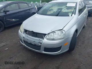 2010 Volkswagen Jetta TDI с VIN 3VWAL7AJ6AM082663, выставлен на аукционе IAAI как лот 42337155 с пробегом Не указан миль и . История ставок и продаж доступна на DreamBid. Изображение 12.