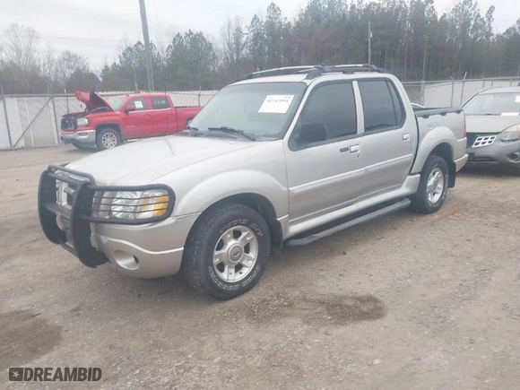 2004 Ford Explorer Sport Trac XLS with VIN 1FMZU67K74UC35107, listed as a IAAI auction lot 41547894 with 249,341 mi miles. Bid and sale history available at carsss.com. Image 2.