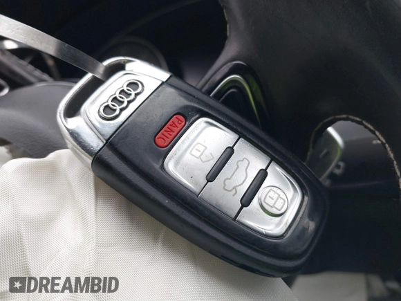 2014 Audi S7 Prestige with VIN WAUW2AFCXEN105101, listed as a IAAI auction lot 41562793 with 1 mi miles. Bid and sale history available at carsss.com. Image 11.