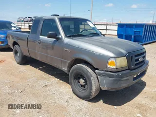2005 Ford Ranger XL with VIN 1FTYR14U75PA18800, listed as a IAAI auction lot 42129237 with 240,333 mi miles. Bid and sale history available at carsss.com. Image 1.