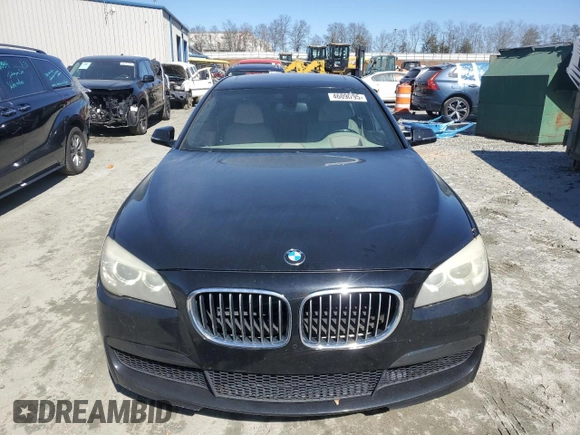 2013 BMW 7 Series 750Li with VIN WBAYE8C53DD132823, listed as a Copart auction lot 46090795 with 199,977 mi miles and Salvage title. Bid and sale history available at DreamBid. Image 5.