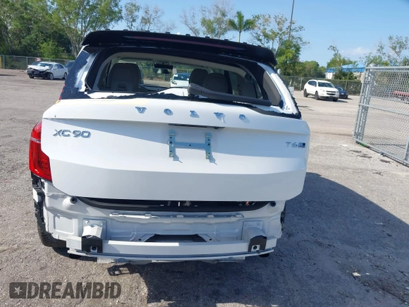 2019 Volvo XC90 Inscription with VIN YV4A22PL8K1473682, listed as a IAAI auction lot 41999191 with 47,334 mi miles. Bid and sale history available at carsss.com. Image 6.