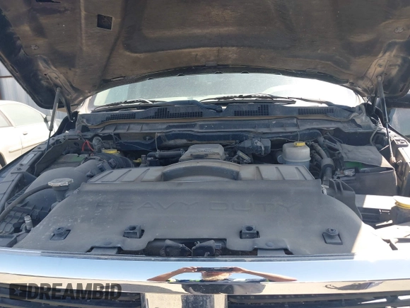 2012 Ram 2500 ST z VIN 3C6UD5CL2CG291018, wystawiony jako IAAI lot #42573010 z przebiegiem Nie podano mil oraz . Historia ofert i sprzedaży dostępna na DreamBid. Obrazek 10.
