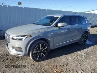 2024 Volvo XC90 Plus Bright Theme with VIN YV4L12PE2R1235477, listed as a Copart auction lot 82138904 with 2,047 mi miles and Salvage Title. Bid and sale history available at DreamBid. Image 1.