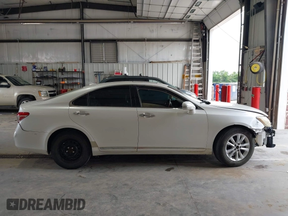 2011 Lexus ES 330 with VIN JTHBK1EGXB2426105, listed as a IAAI auction lot 42508826 with 182,972 mi miles and . Bid and sale history available at DreamBid. Image 13.