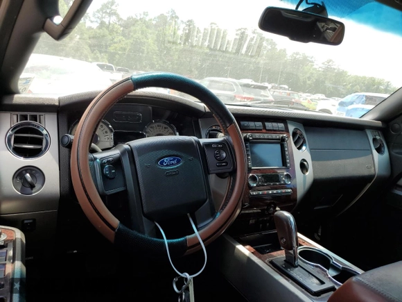 2014 Ford Expedition Max XLT with VIN 1FMJK1H53EEF01815, listed as a Copart auction lot 56656215 with Not provided miles and Salvage title. Bid and sale history available at DreamBid. Image 8.