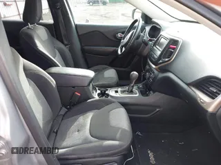 2014 Jeep Cherokee Altitude with VIN 1C4PJMCB2EW172275, listed as a IAAI auction lot 41923246 with 197,274 mi miles and . Bid and sale history available at DreamBid. Image 5.