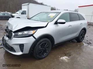 2019 Kia Sorento LX V6 with VIN 5XYPGDA57KG484161, listed as a IAAI auction lot 41564033 with 46,095 mi miles. Bid and sale history available at carsss.com. Image 17.