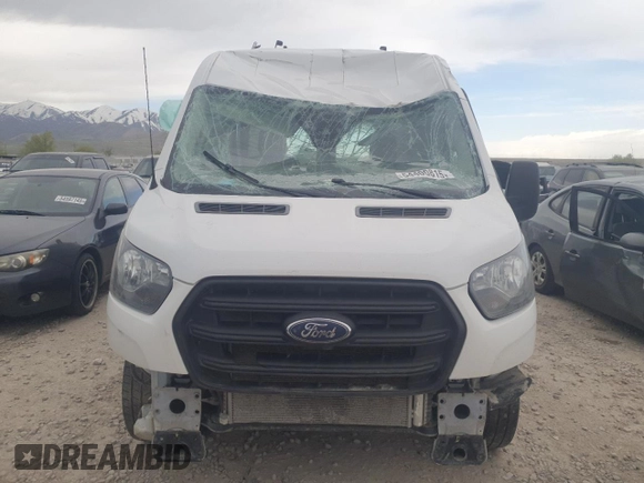 2020 Ford Transit Cargo with VIN 1FTBR2C85LKA31278, listed as a Copart auction lot 54400815 with 133,937 mi miles and Salvage title. Bid and sale history available at DreamBid. Image 5.