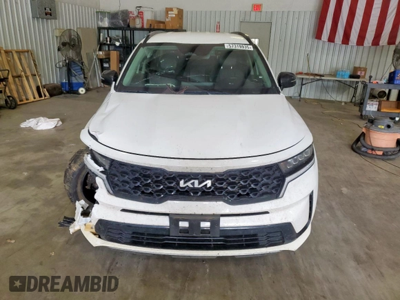 2022 Kia Sorento S with VIN 5XYRL4LC4NG147581, listed as a Copart auction lot 57319935 with 60,681 mi miles and Salvage title. Bid and sale history available at DreamBid. Image 5.
