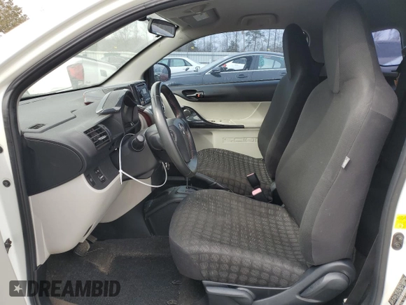2012 Scion iQ with VIN JTNJJXB0XCJ011508, listed as a Copart auction lot 42368065 with 161,965 mi miles and Salvage title. Bid and sale history available at DreamBid. Image 7.
