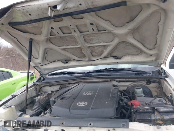 2010 Toyota Tacoma PreRunner with VIN 5TETU4GN1AZ732116, listed as a IAAI auction lot 41490628 with 154,838 mi miles and . Bid and sale history available at DreamBid. Image 10.