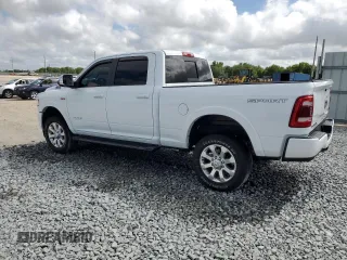 2022 Ram 2500 Laramie z VIN 3C6UR5FJ7NG229712, wystawiony jako Copart lot #51058115 z przebiegiem 36 094 mil mil oraz Szkoda całkowita • Salvage title. Historia ofert i sprzedaży dostępna na DreamBid. Obrazek 2.