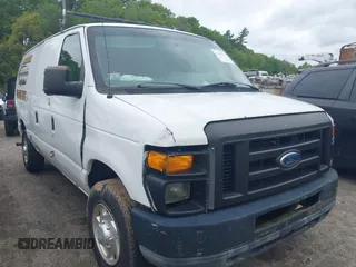 2011 Ford Econoline Cargo Commercial z VIN 1FTNE2EW0BDA59853, wystawiony jako IAAI lot #42347177 z przebiegiem 170 881 mil mil oraz . Historia ofert i sprzedaży dostępna na DreamBid. Obrazek 1.
