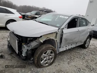 2025 Hyundai Kona SE with VIN KM8HACABXSU188423, listed as a Copart auction lot 87149674 with 8,875 mi miles and Salvage Title. Bid and sale history available at carsss.com. Image 1.