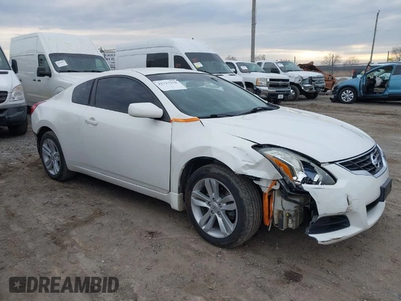 2012 Nissan Altima 2.5 S with VIN 1N4AL2EP1CC253544, listed as a IAAI auction lot 41717118 with 194,477 mi miles. Bid and sale history available at carsss.com. Image 1.